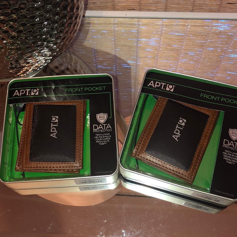APT9 Brown leather Front Pocket Wallet!